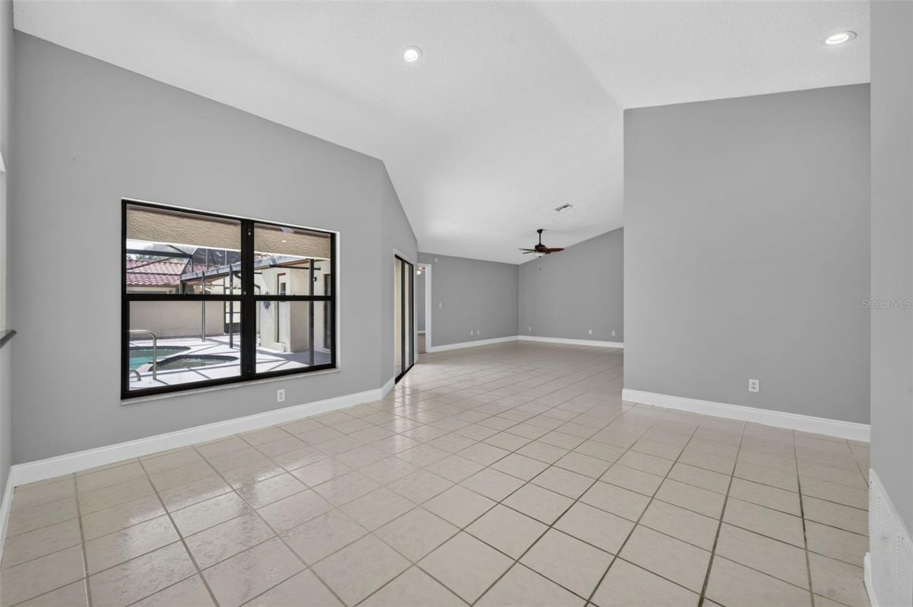 8052 S Cadiz Court , Orlando, FL 32836 Photo