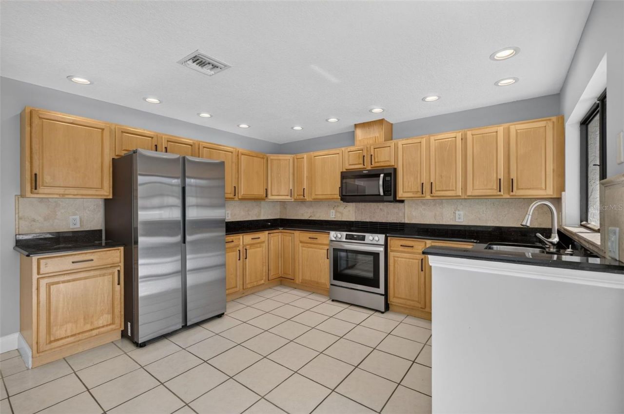 8052 S Cadiz Court , Orlando, FL 32836 Photo