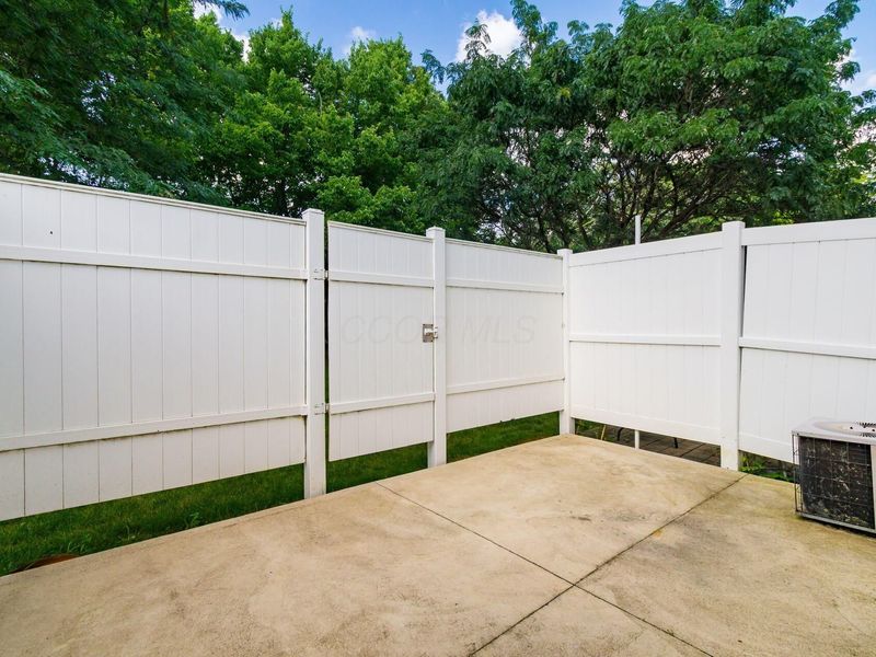 4726 Parrau Drive, Unit 58B, Columbus, OH 43228 Photo 32