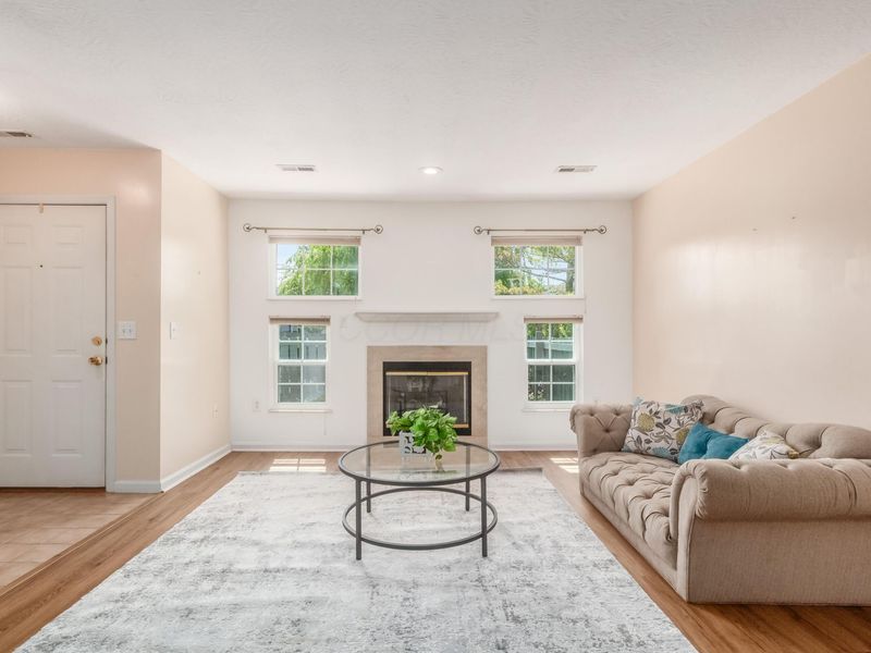 2436 Warm Springs Drive, Hilliard, OH 43026 Photo 7