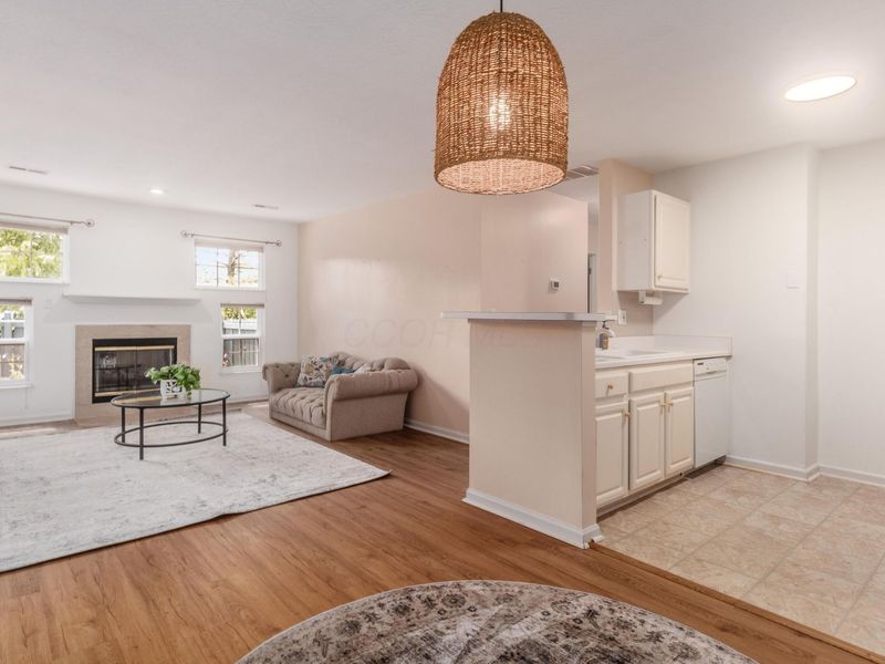 2436 Warm Springs Drive, Hilliard, OH 43026 Photo 9