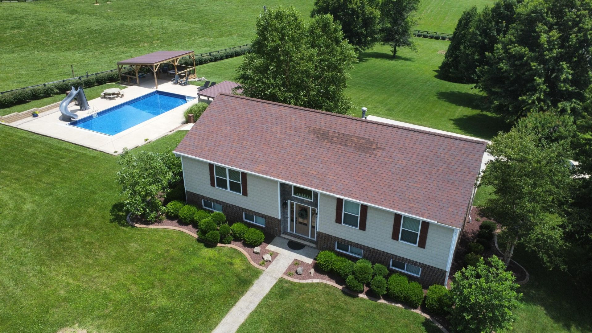 142 Mills Lane, Frankfort, KY 40601 Main Photo