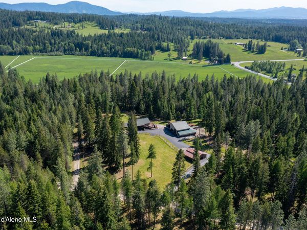4684 E Wildlife TRL, Hayden, ID 83835