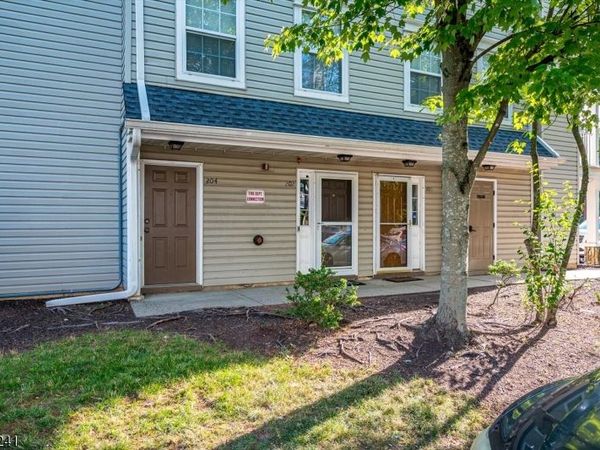 202 Prestwick Way, Edison, NJ 08820