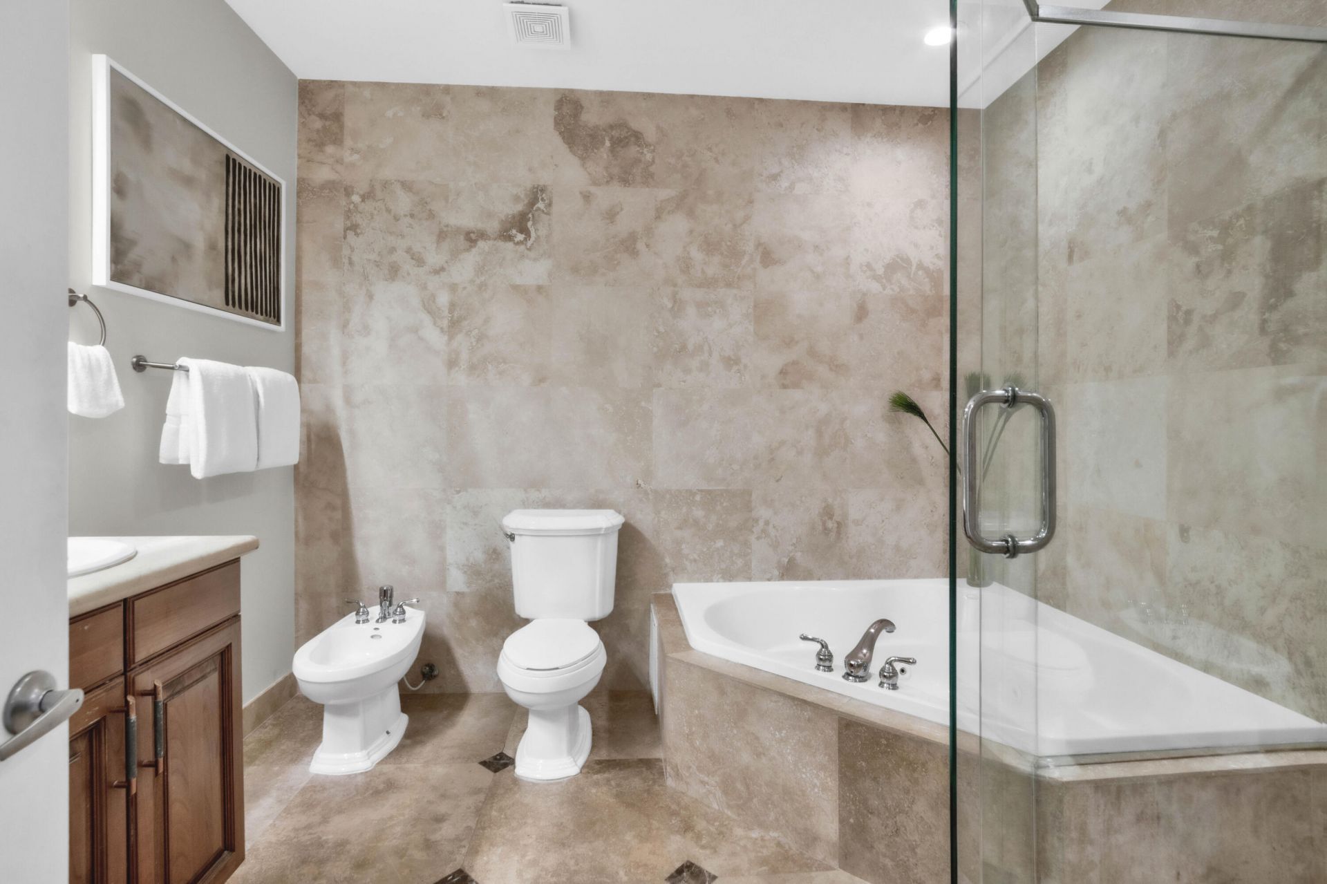 1362 Bayview Drive, Fort Lauderdale, FL 33304 Photo