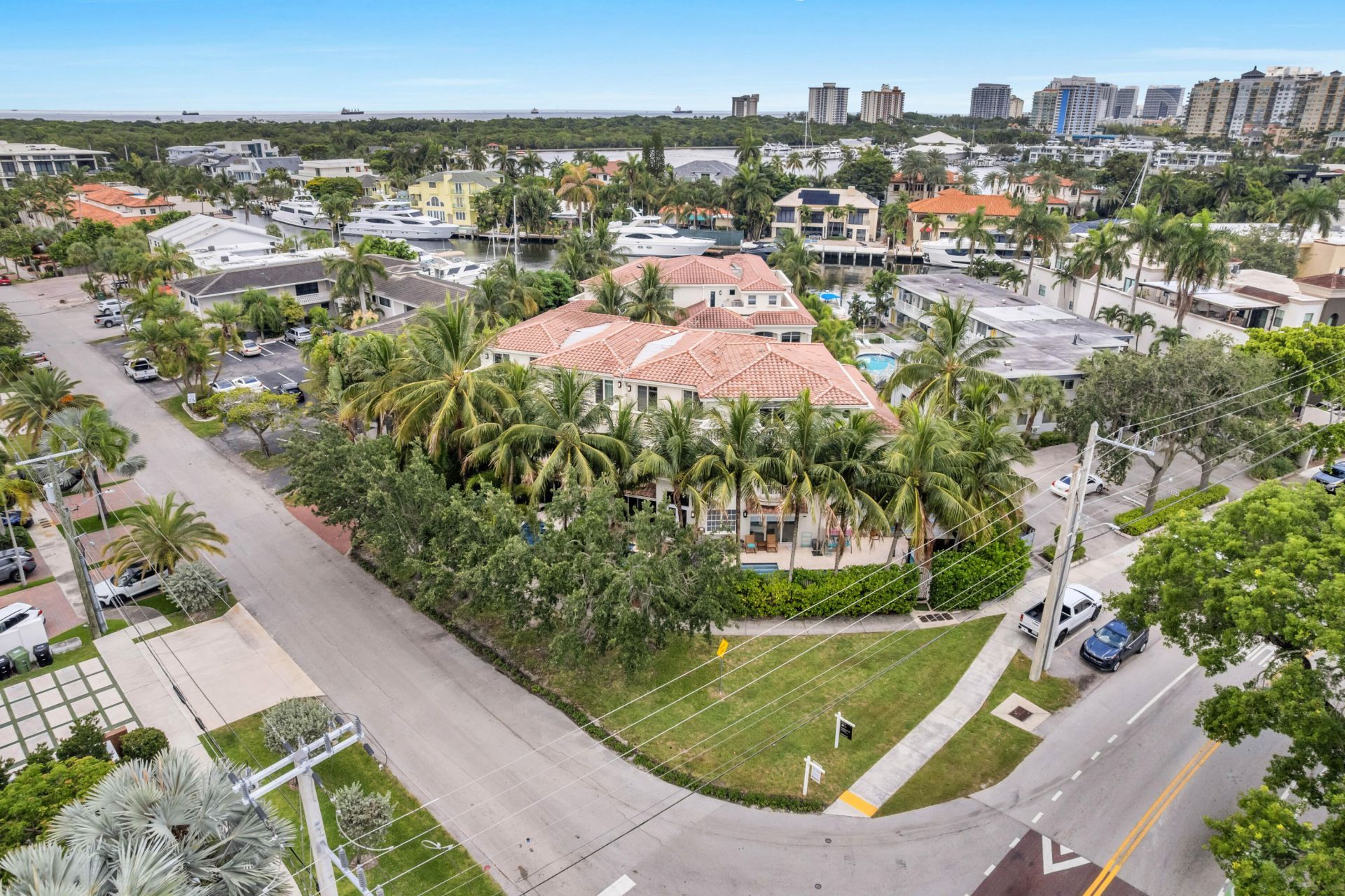 1362 Bayview Drive, Fort Lauderdale, FL 33304 Photo