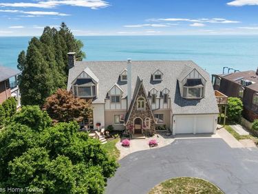 8308 Lakeshore, Burtchville Twp, MI 48059