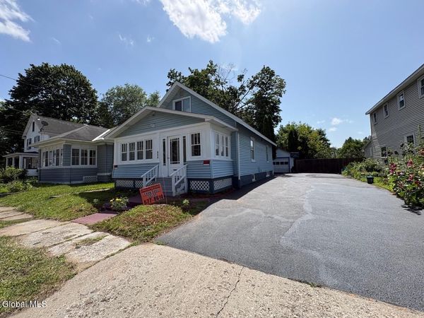 844 Harrison Avenue, Schenectady, NY 12306