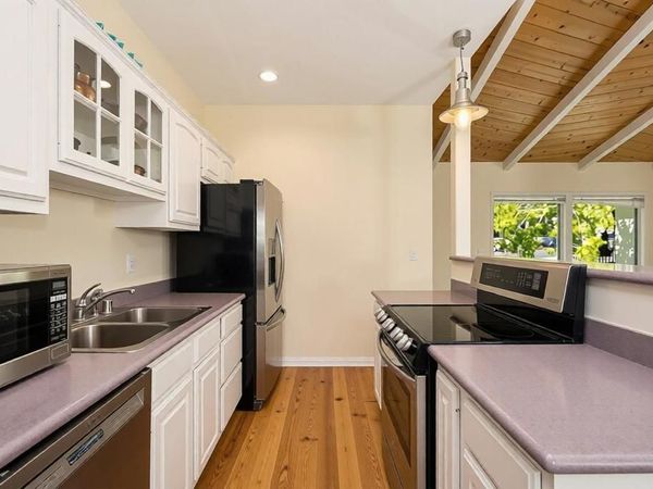 990 Miramonte Drive, Santa Barbara, CA 93109