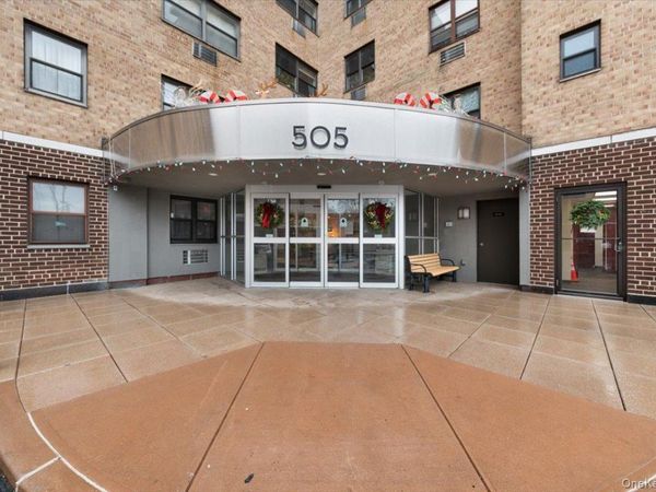 505 Central Avenue, Unit 725, White Plains, NY 10606