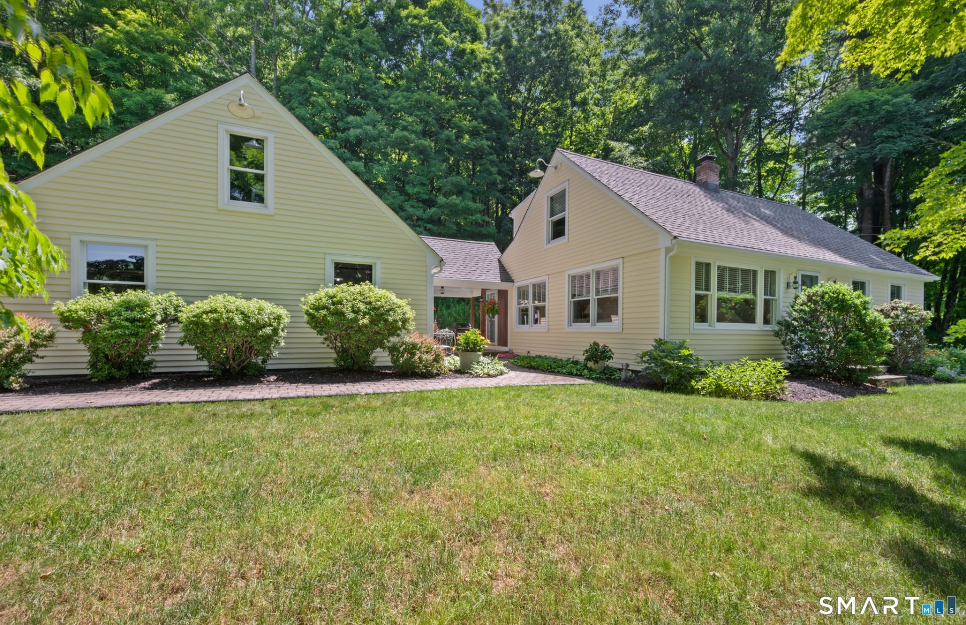 206 Minortown, Woodbury, CT 06798 Main Photo
