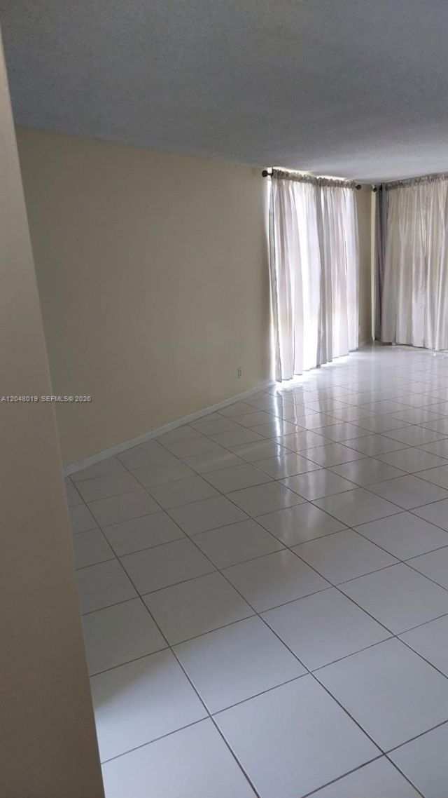 6921 Environ Blvd , Unit 4P, Lauderhill, FL 33319 Photo