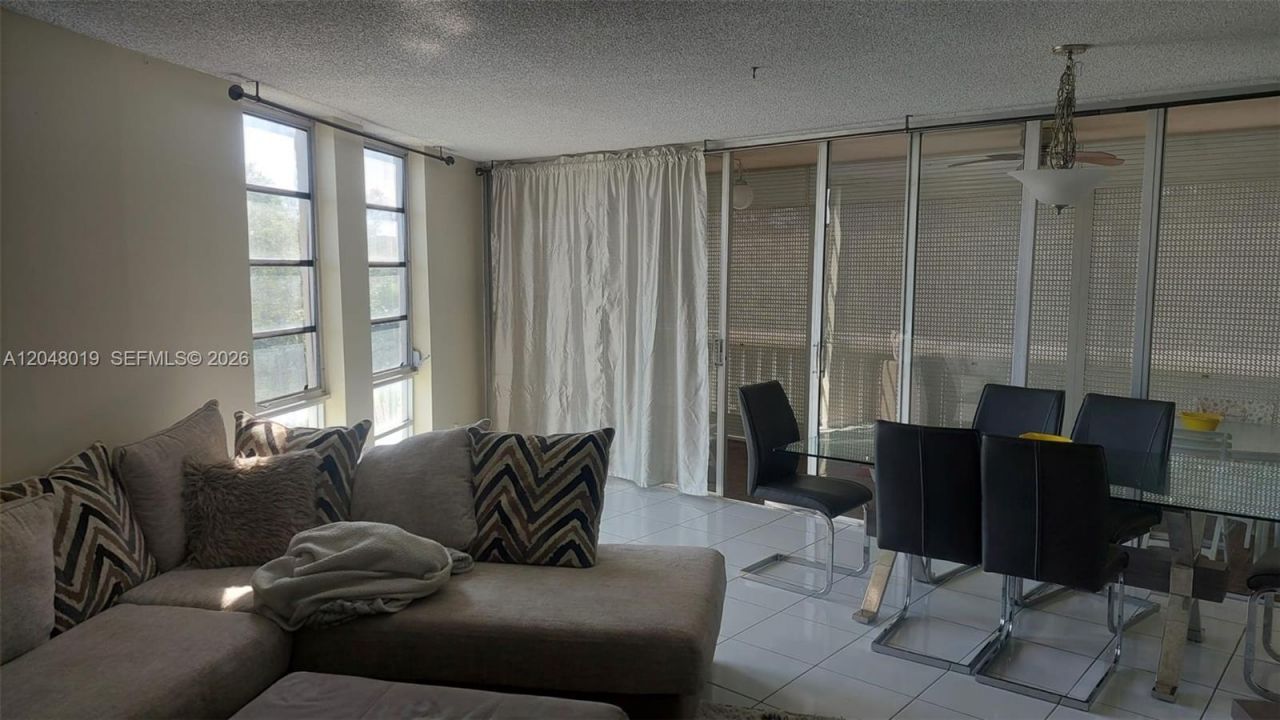 6921 Environ Blvd , Unit 4P, Lauderhill, FL 33319 Photo