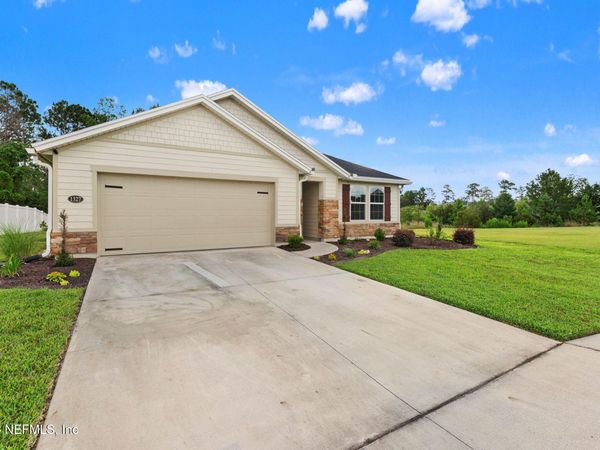 1327 PANTHER LAKE Parkway, Jacksonville, FL 32221