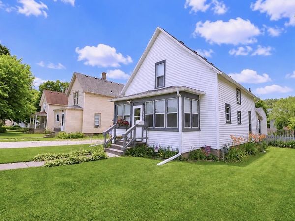 130 S Adams Street, SOUTH BELOIT, IL 61080