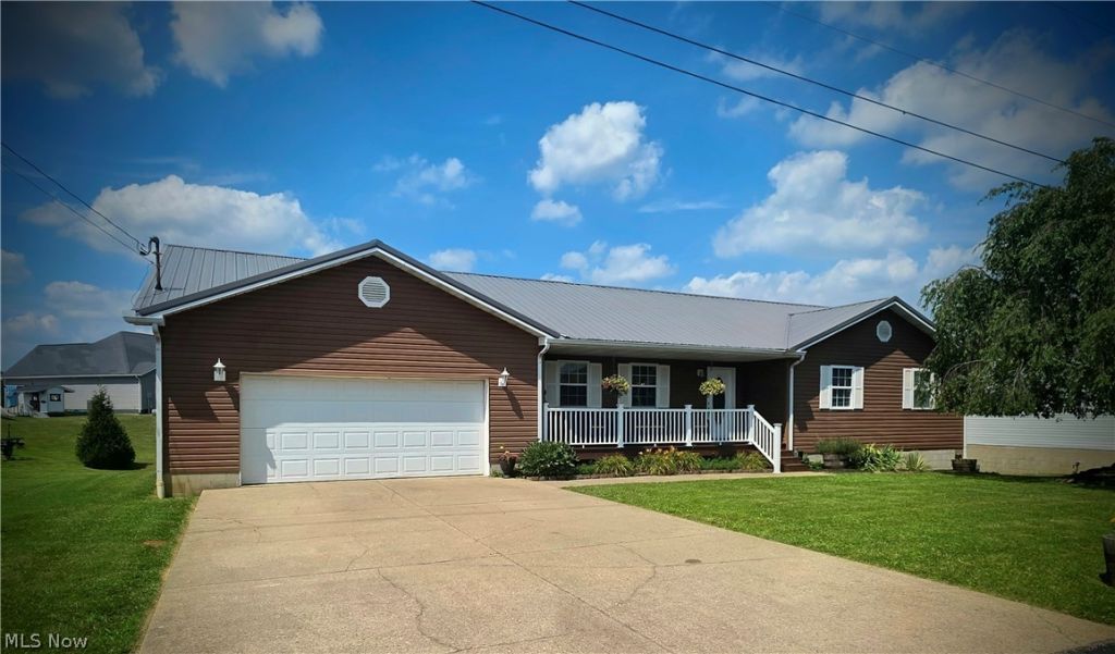 117 Pineview Estates Drive, Waverly, WV 26184 Main Photo