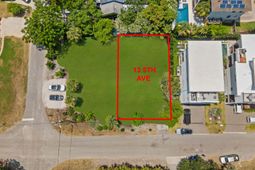 13 5th Avenue photo 4