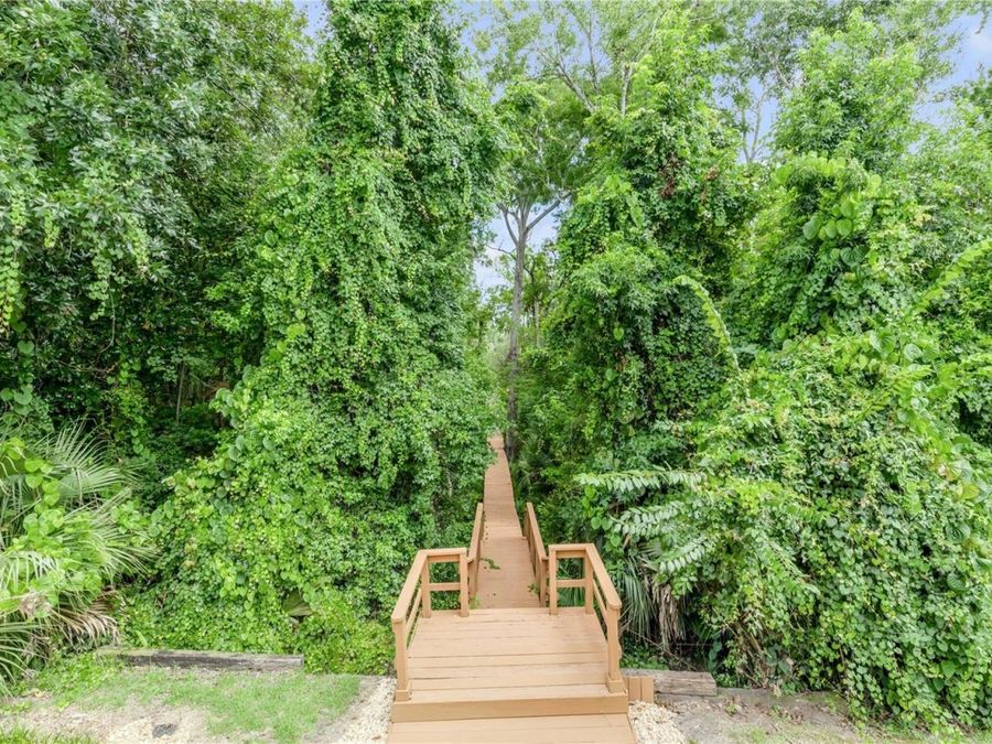 Property Image 80