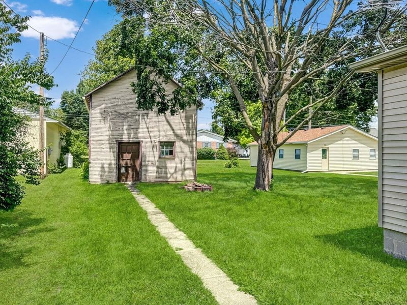 416 E Newell Street, West Liberty, OH 43357 Photo 7