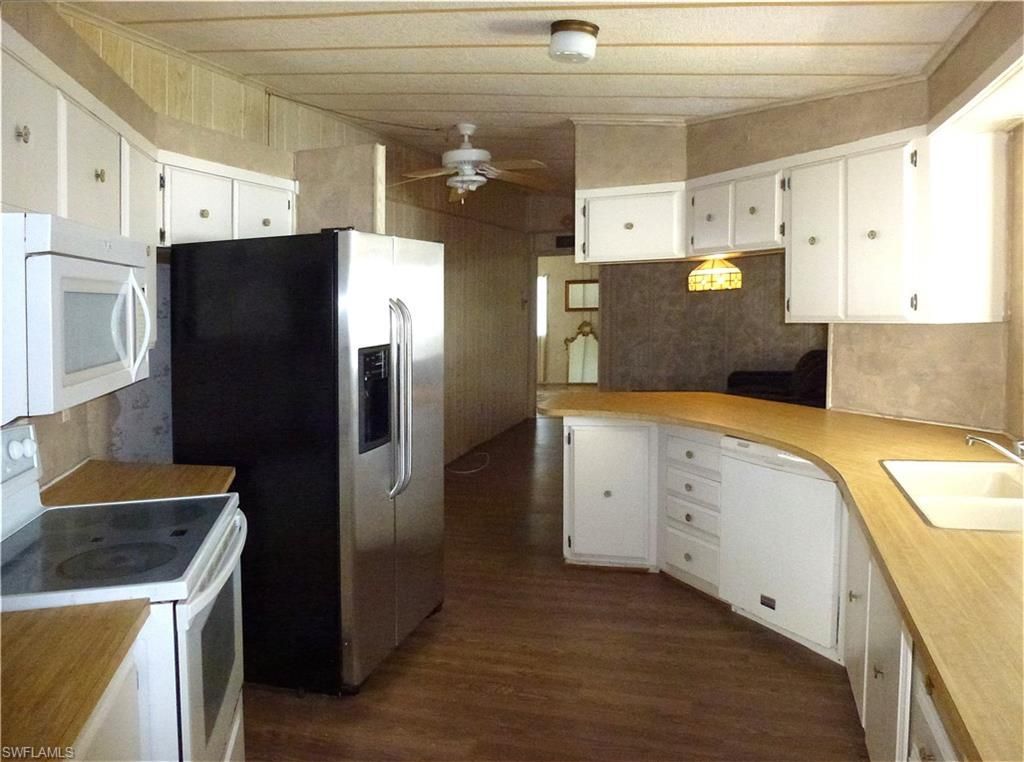 2820 Breezewood Dr , North Fort Myers, FL 33917 Photo