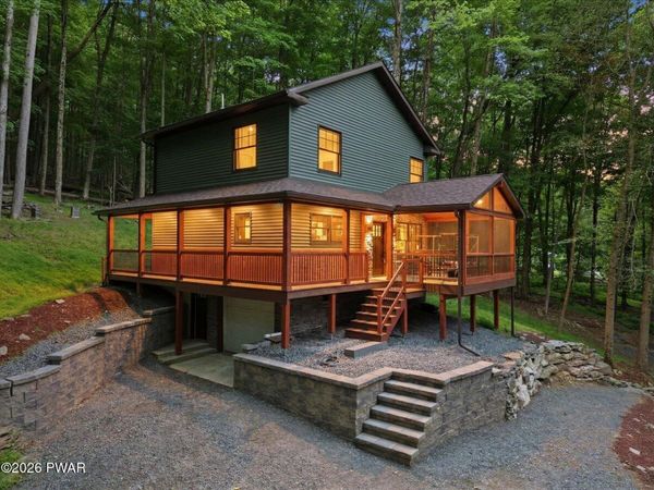 159 Lennon Road, Greentown, PA 18426