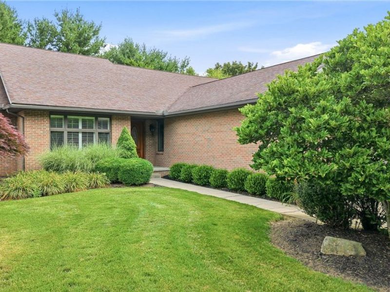 3721 Mercedes Place, Unit 10, Canfield, OH 44406 Photo 2