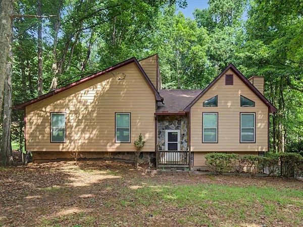 380 N Victoria Road , Woodstock, GA 30189
