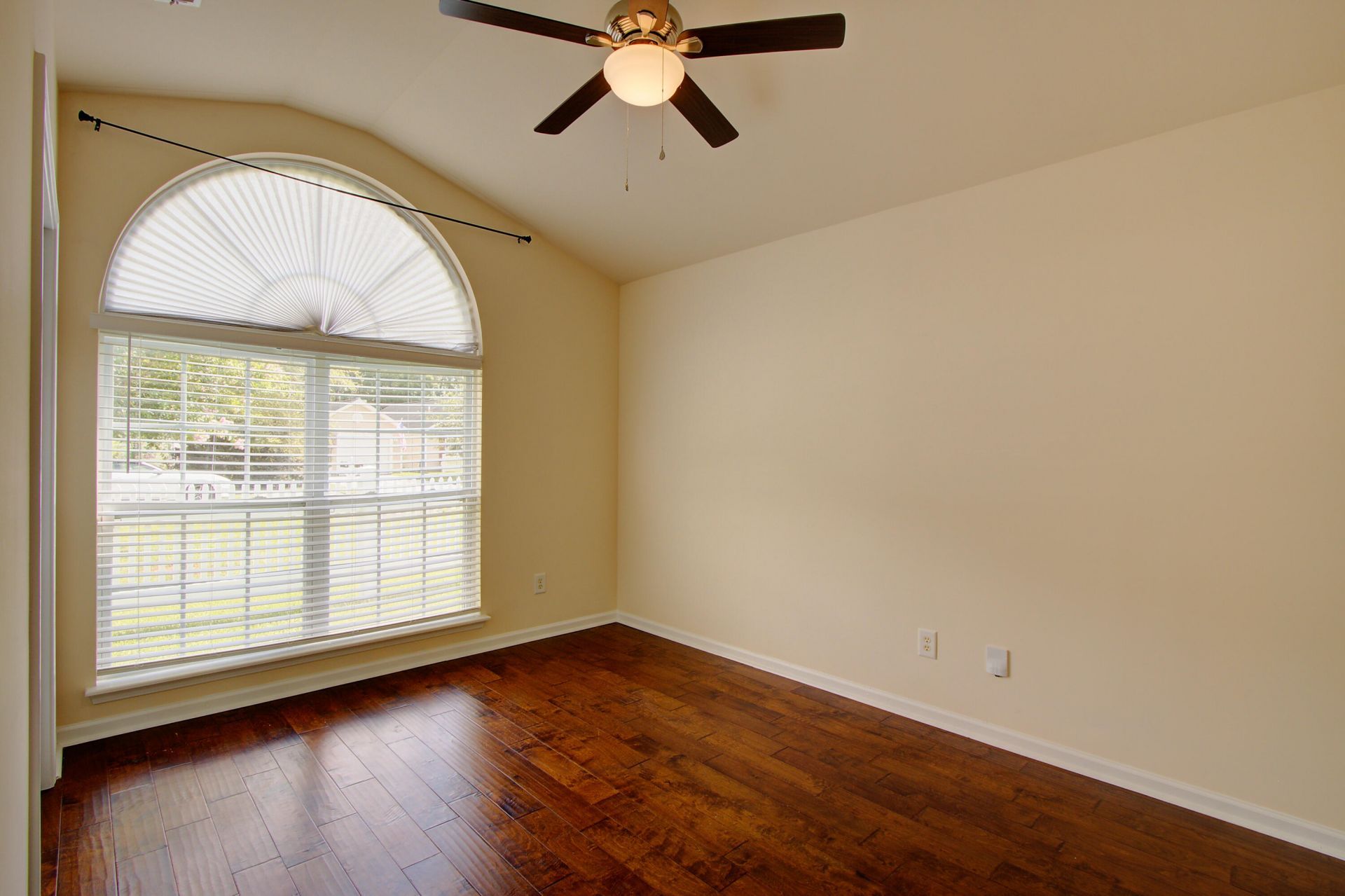 302 Coosawatchie Street Photo 10
