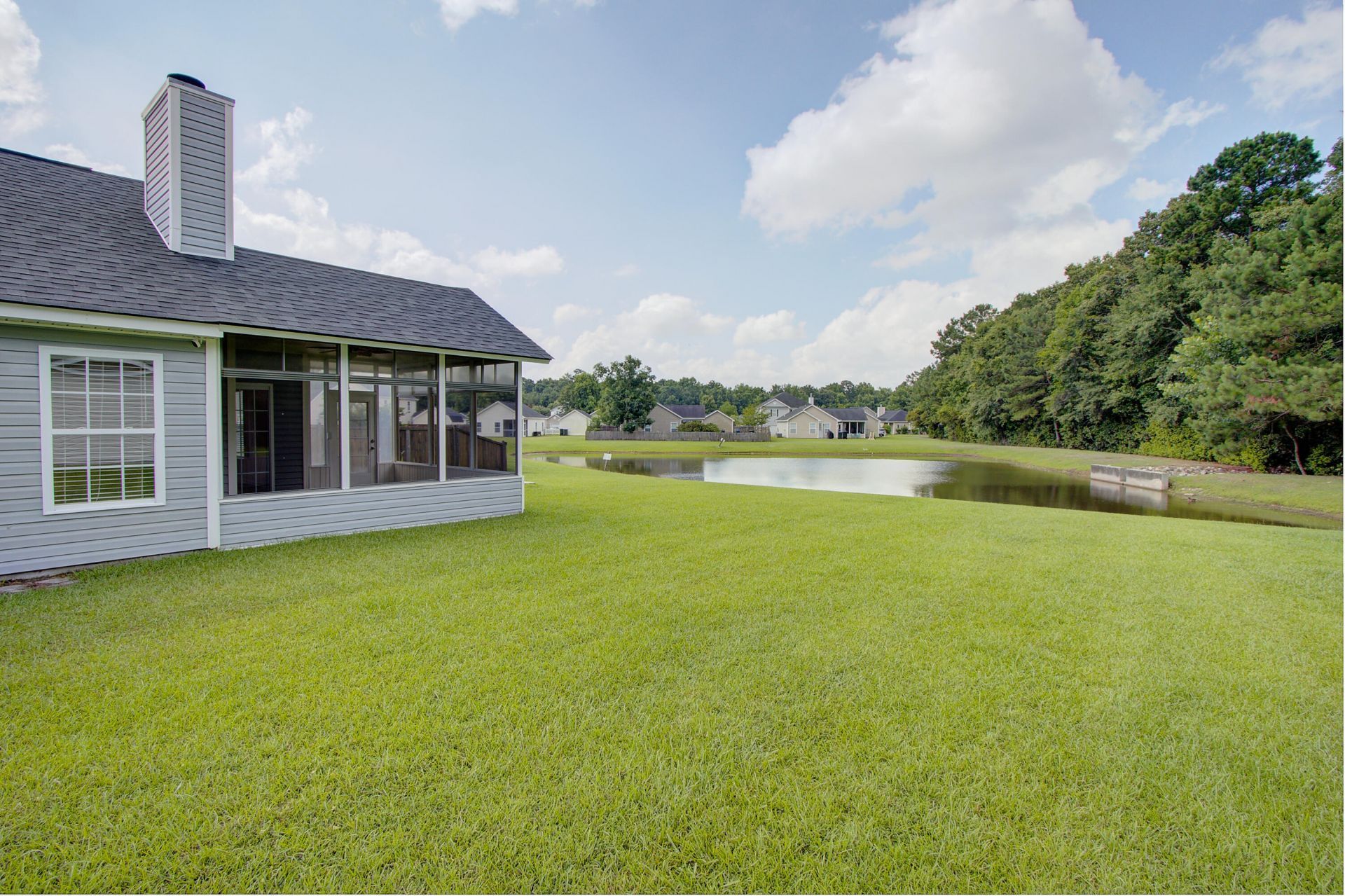 302 Coosawatchie Street Photo 16