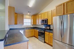 302 Coosawatchie Street photo 4