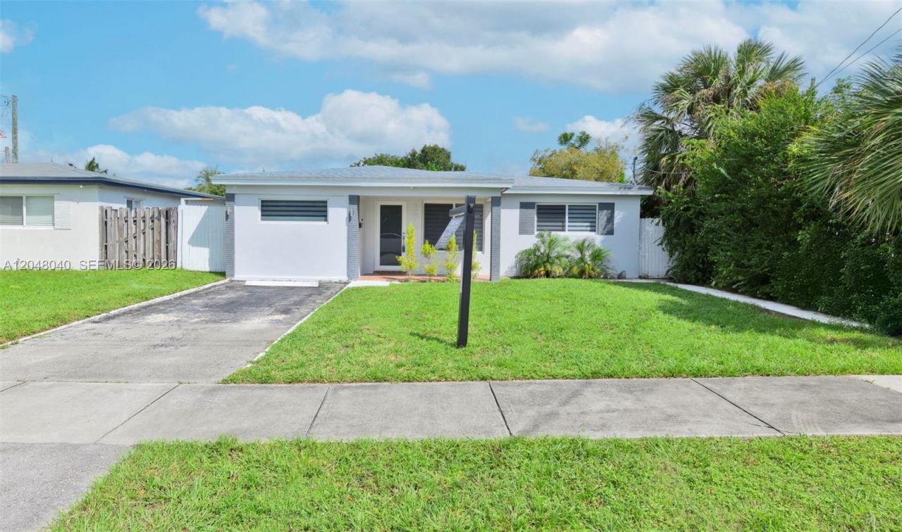 104 SW 7th St , Hallandale Beach, FL 33009 Photo