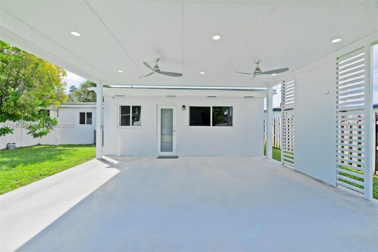 104 SW 7th St , Hallandale Beach, FL 33009 Photo