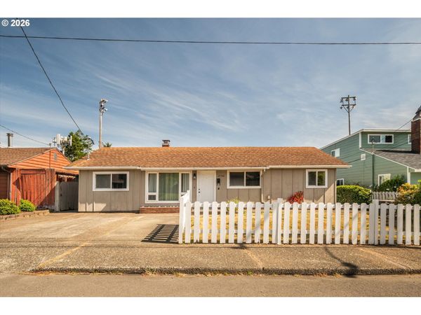 2150 MAINE ST, North Bend, OR 97459