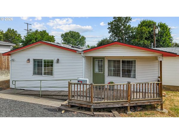 2522 SW MARSHALL AVE, Pendleton, OR 97801
