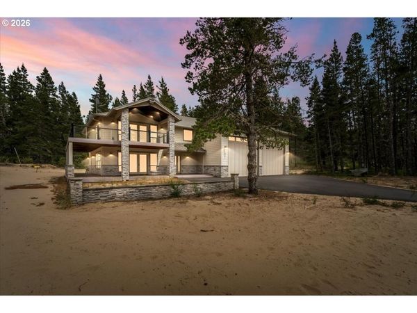 8985 SANDY HEIGHTS RD, Cloverdale, OR 97112