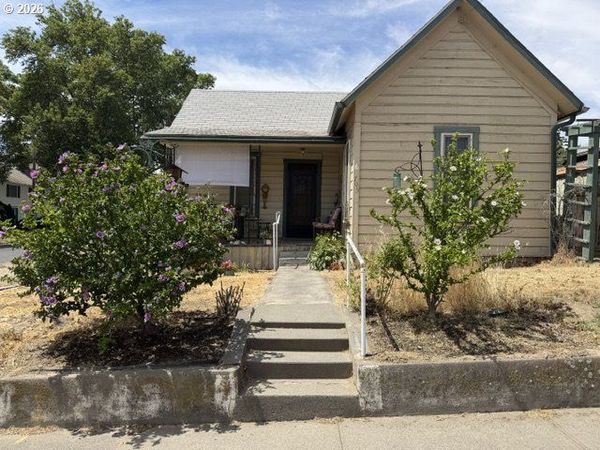 705 NW DESPAIN AVE, Pendleton, OR 97801