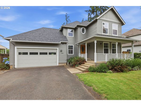 1240 N RIVER RD, Cottage Grove, OR 97424