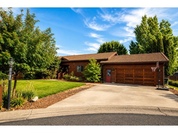 10413 S E ST, Island City, OR 97850
