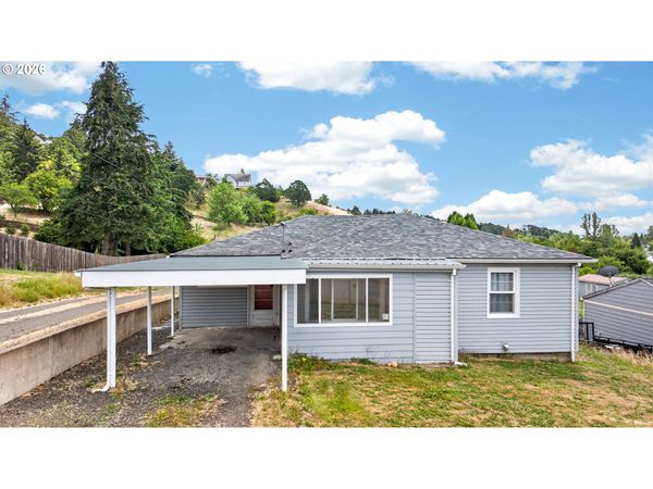 615 NE HILL ST, Sheridan, OR 97378