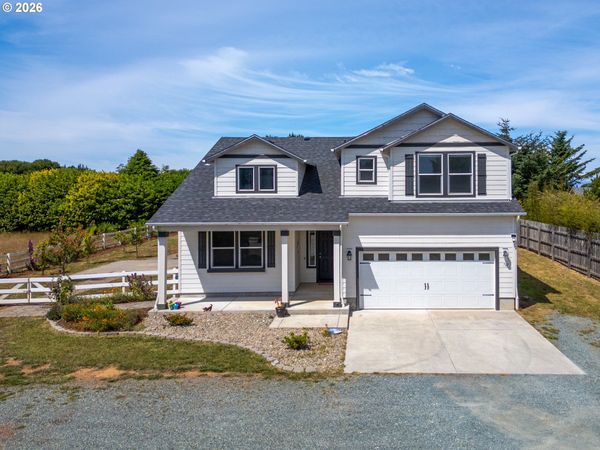 717 SEABIRD SW DR, Bandon, OR 97411