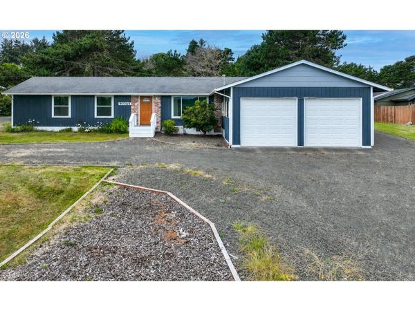 90364 LEWIS RD, Warrenton, OR 97146