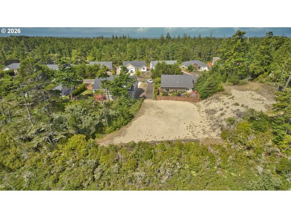 Lake Point Dr, Unit 69, Florence, OR 97439