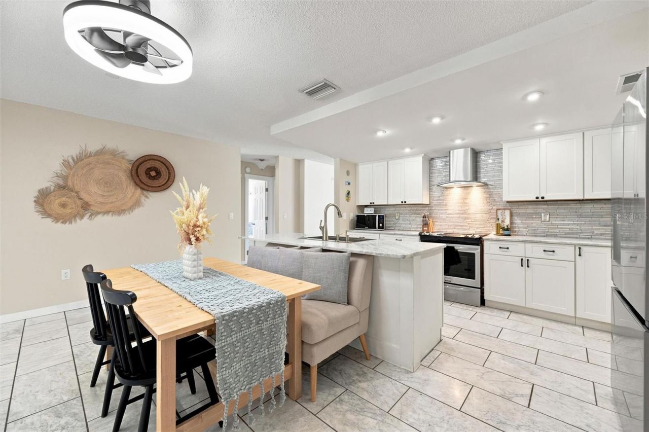 6230 Cedar Street Ne, Saint Petersburg, FL 33702 Photo