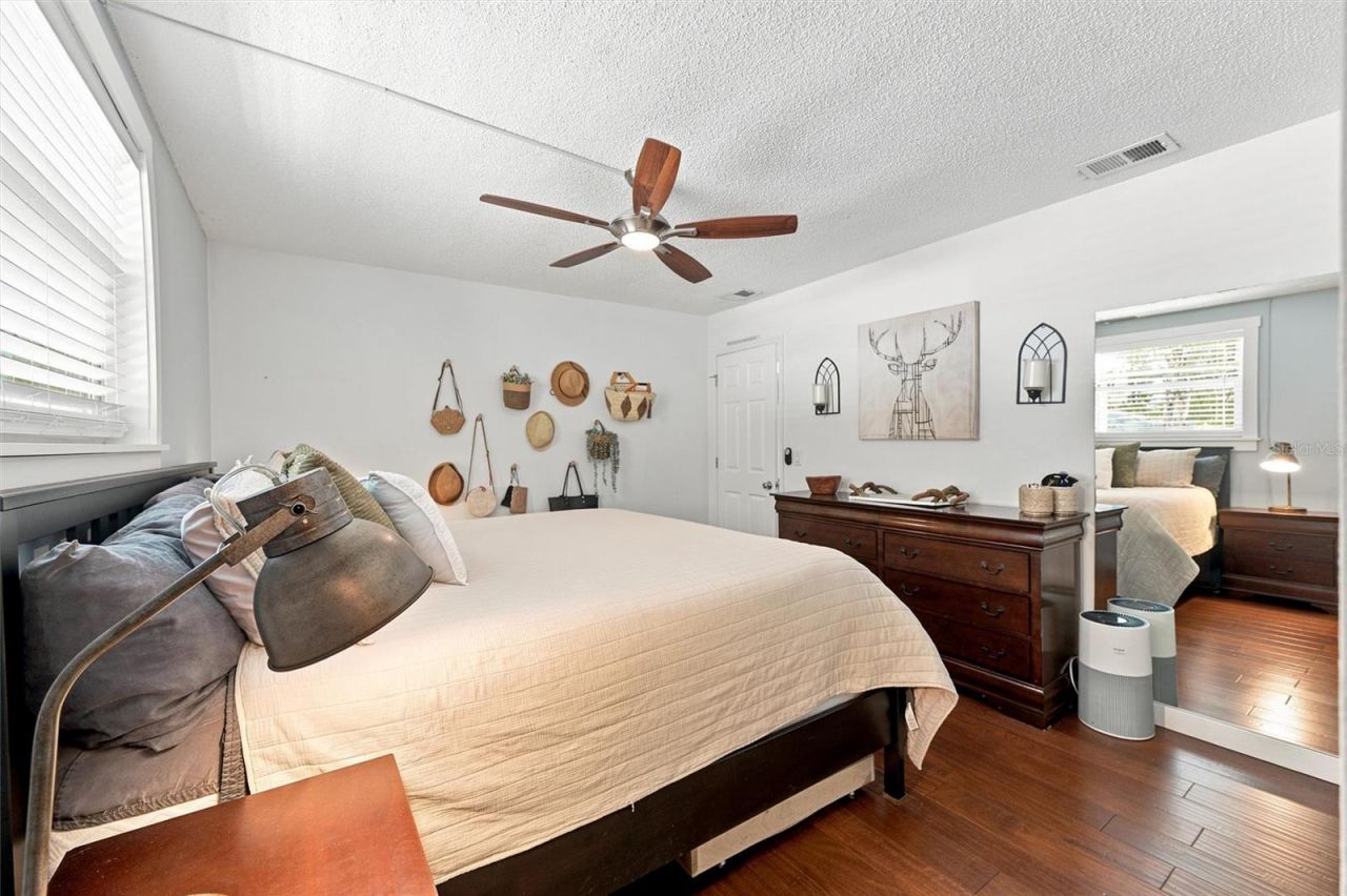 6230 Cedar Street Ne, Saint Petersburg, FL 33702 Photo
