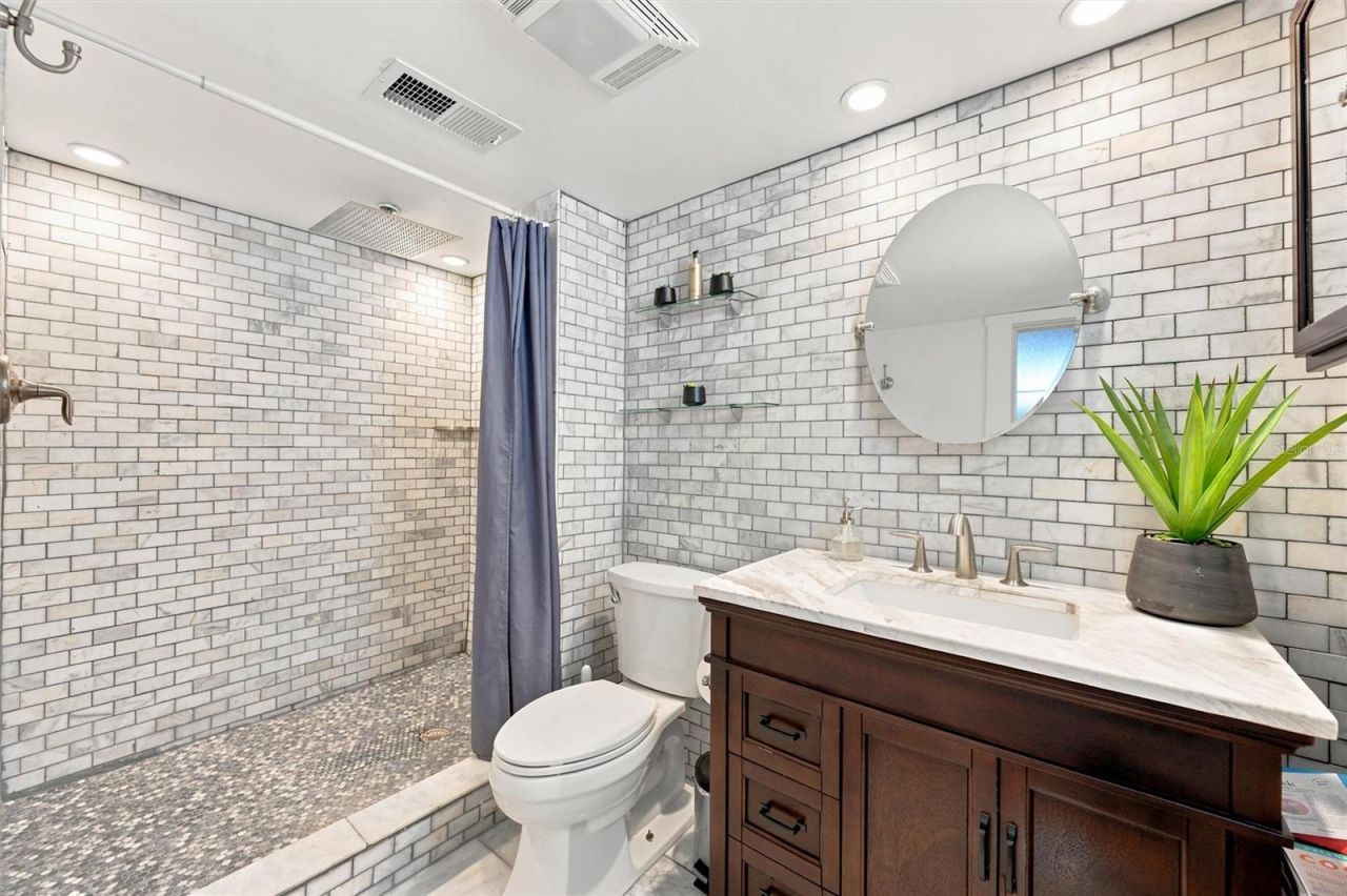 6230 Cedar Street Ne, Saint Petersburg, FL 33702 Photo