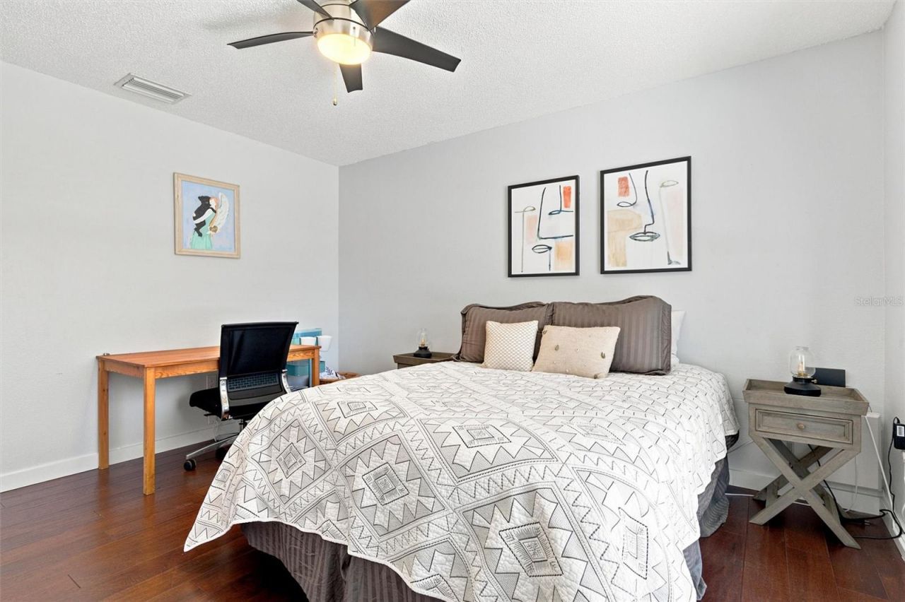 6230 Cedar Street Ne, Saint Petersburg, FL 33702 Photo