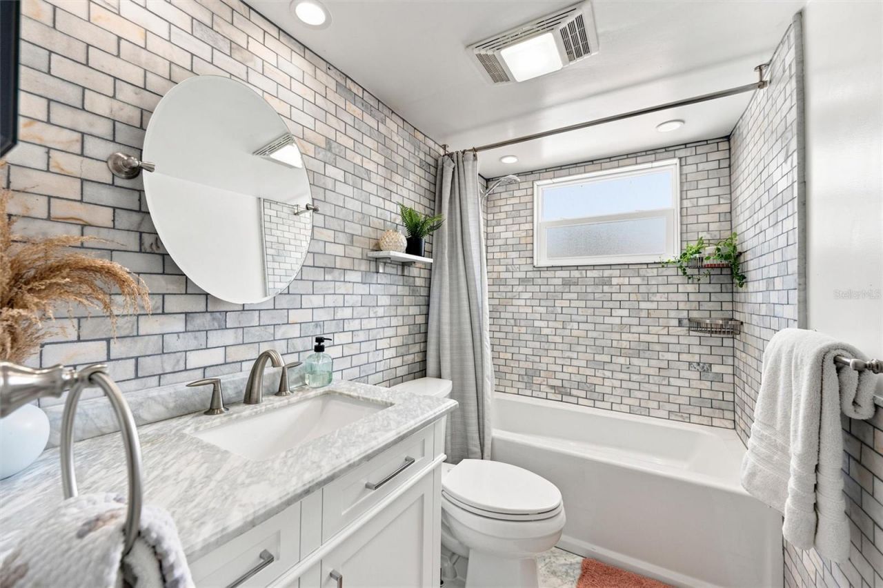 6230 Cedar Street Ne, Saint Petersburg, FL 33702 Photo
