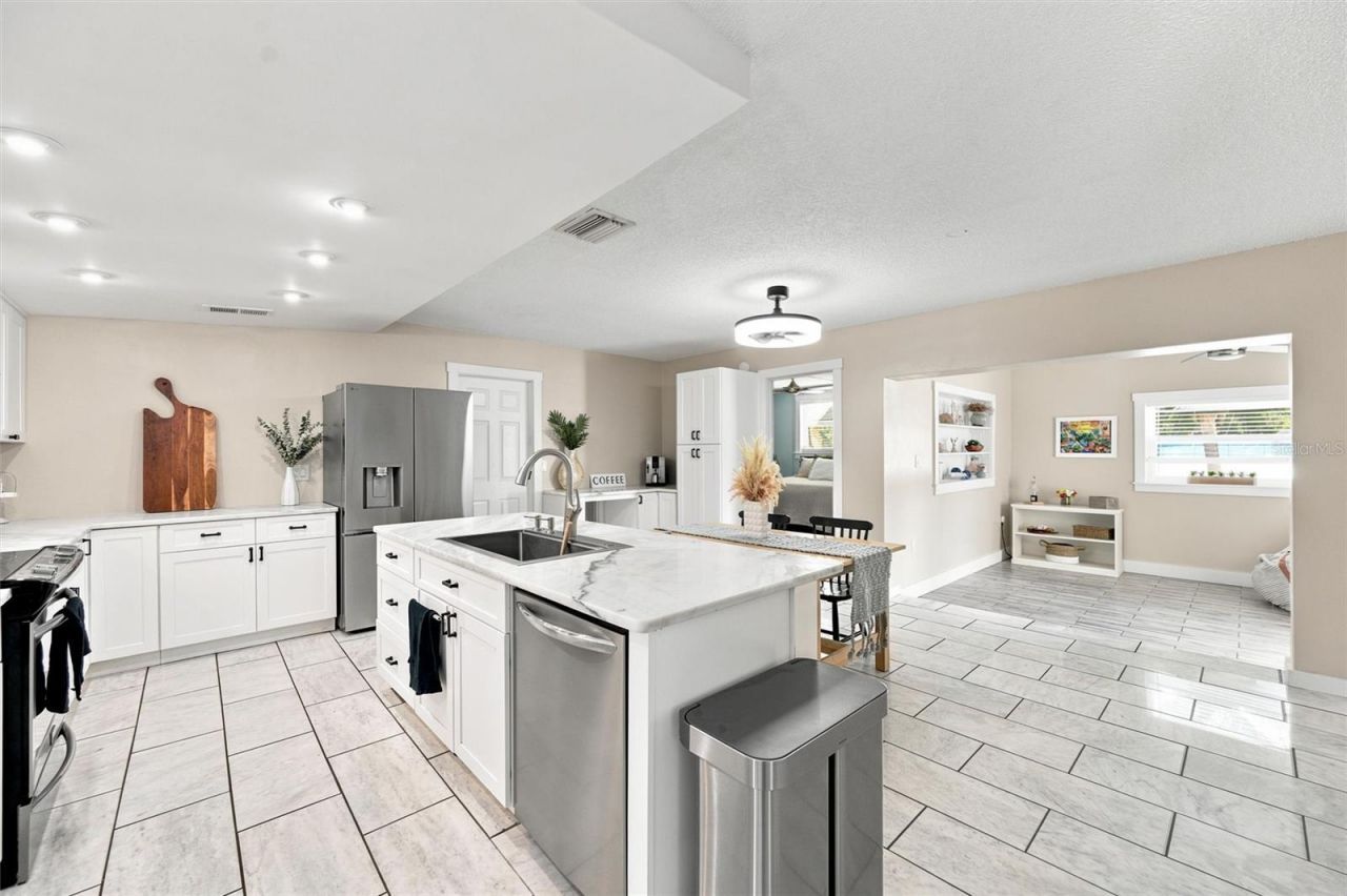6230 Cedar Street Ne, Saint Petersburg, FL 33702 Photo