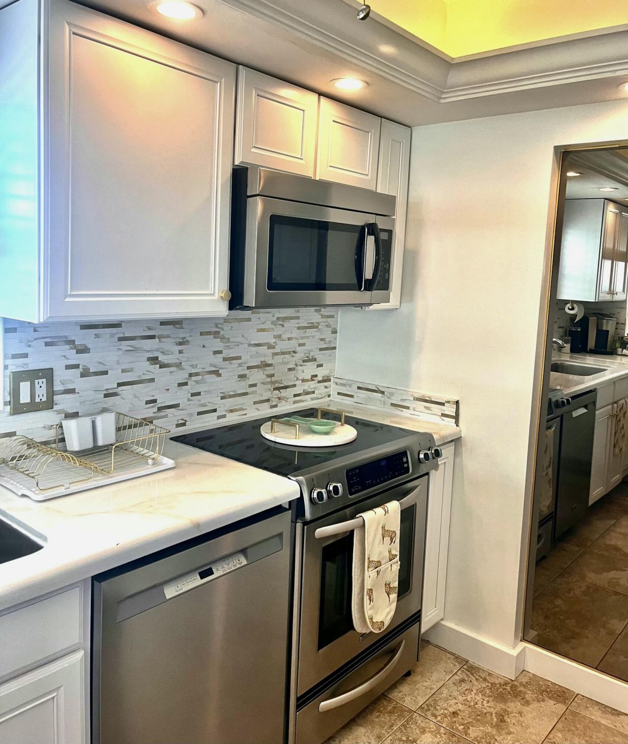 815 Middle River Drive, Unit 106, Fort Lauderdale, FL 33304 Photo