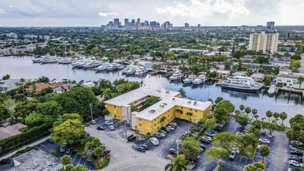 815 Middle River Drive, Unit 106, Fort Lauderdale, FL 33304 Photo
